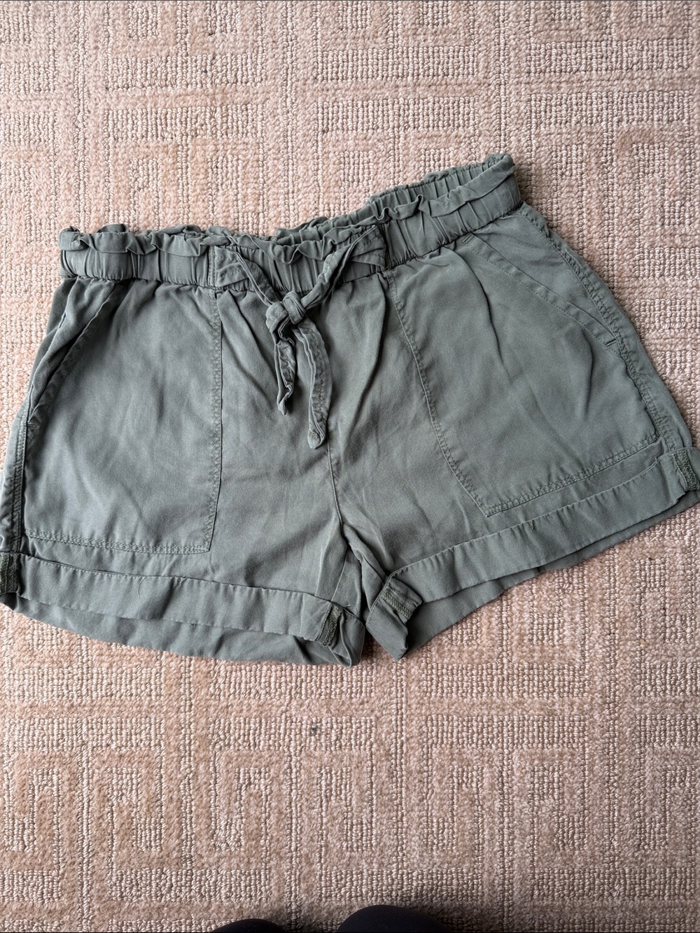 Aerie Casual Drawstring Paperbag Waist Women's Shorts - Olive Green
